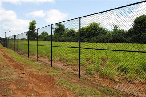 100 ft chain link fence