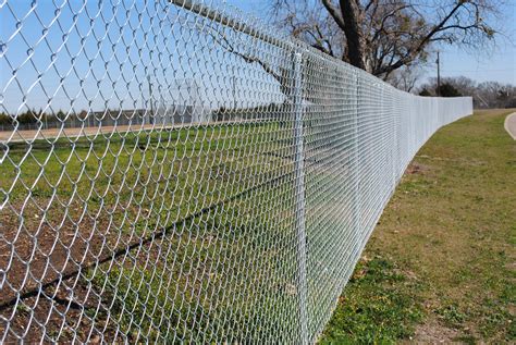 chain link fence feet