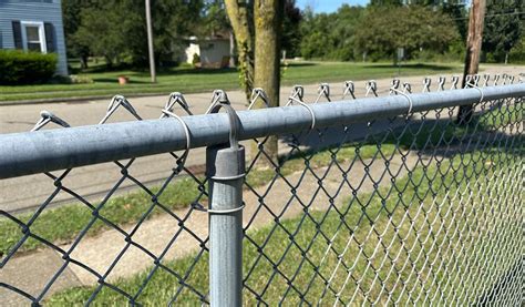 chain link fence top rail 21'