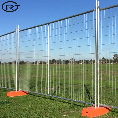 chain link temporary fence