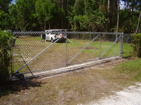 rolling chain link fence gate