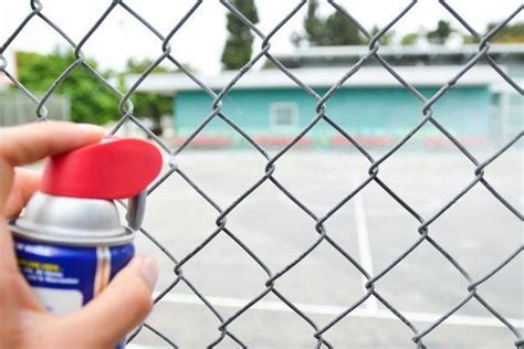 spray paint chain link fence